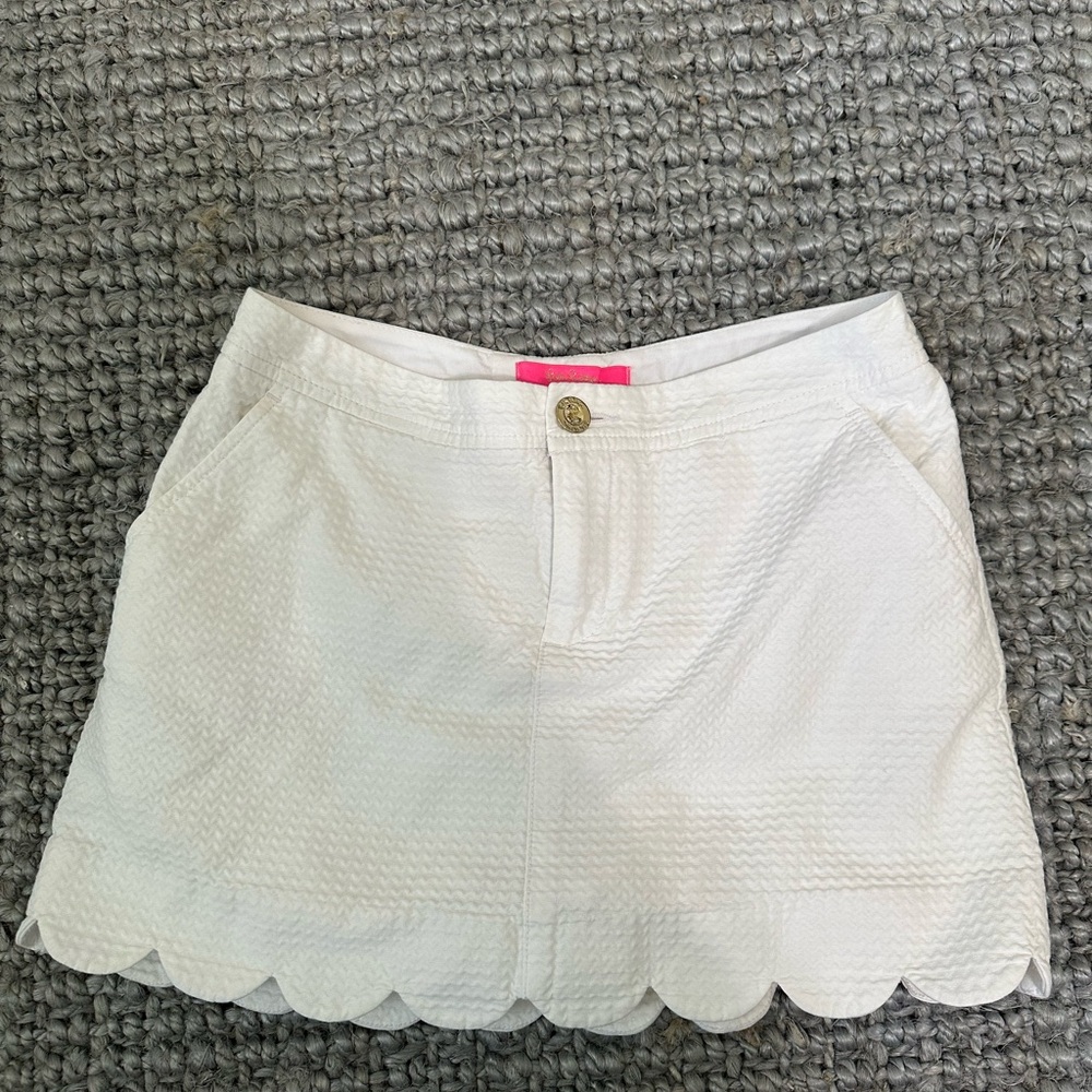 Lily Pulitzer white Scalloped Hem Skort